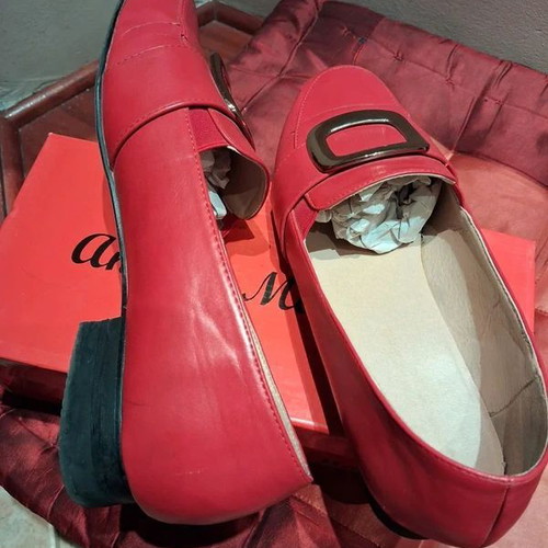 Andres Machado red flats used with metal buckle, size 44, 2cm heel