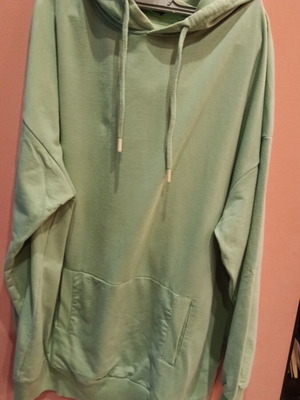 Pink Woman Oversize Hoodie used with pockets and hood size L