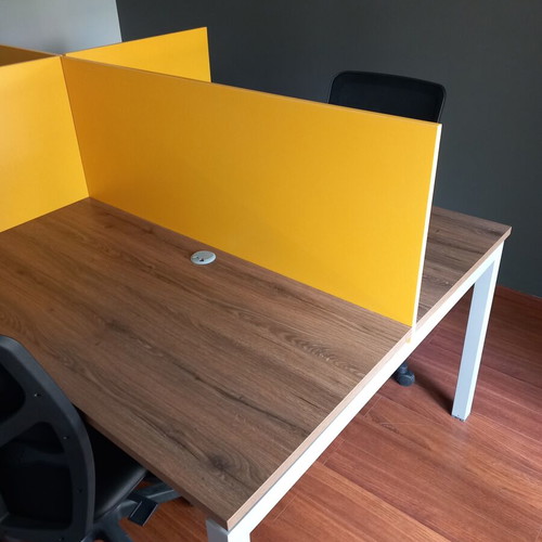 Office furniture set
