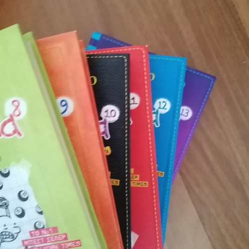 Diary of a Wimpy Kid book series like new, 20 volumes in Greek