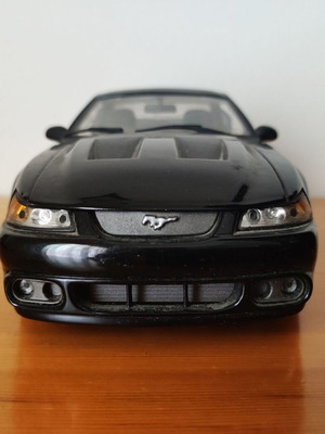 Ford SVT Mustang Cobra Terminator 2003 μοντέλο αυτοκινήτου συλλεκτικό 1:18 Maisto