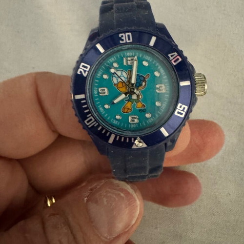 Children's watch with blue silicone strap like new without battery