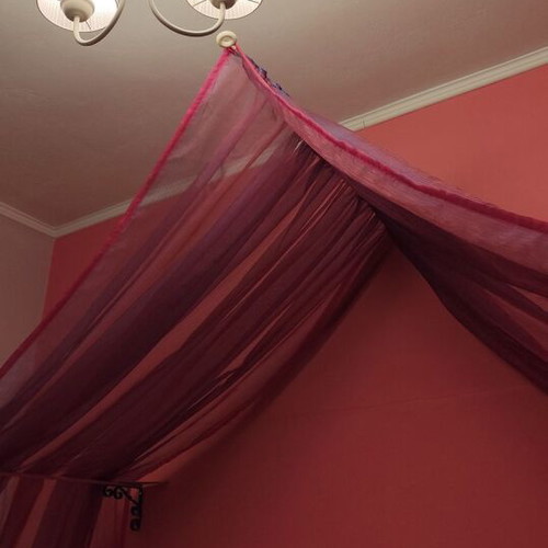 Mosquito net pink with purple like new
