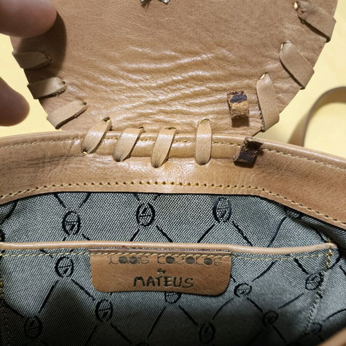 Lois Caron leather shoulder bag like new brown