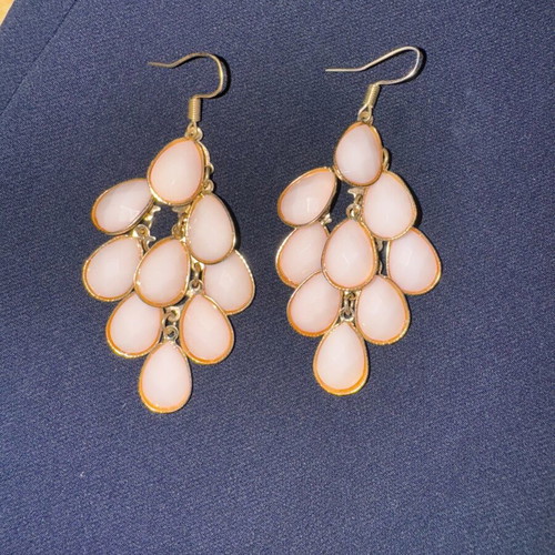 Pink dangling earrings new