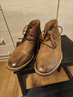 Clarks men's boots brown tan like new, size 44.5