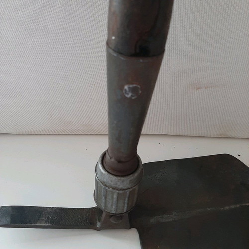Military entrenching tool 1940 used with original handle