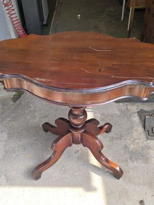 Vintage table used 83×102×66 cm