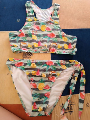 Tortue girls' bikini swimsuit used, tropical pattern