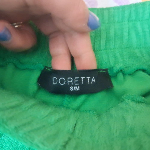 Doretta terry shorts with pockets size S/M like new, green