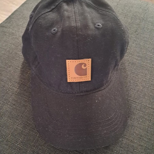 Carhartt Hat like new, one size, black