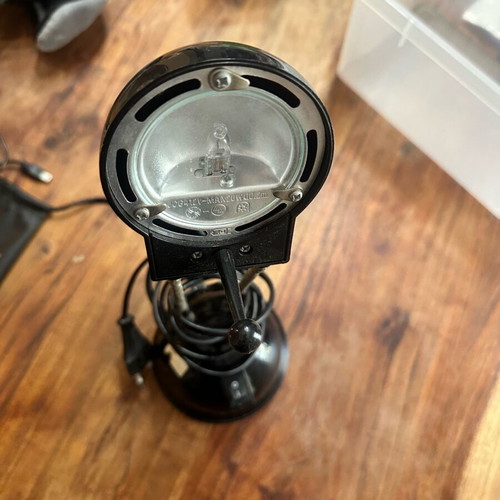 Table lamp like new, convenient and adjustable