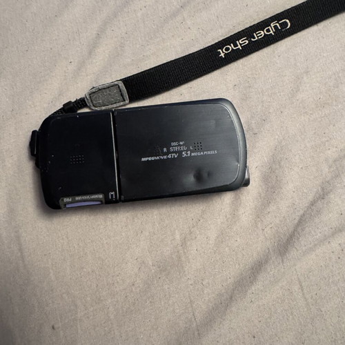 Sony Cyber-shot DSC M1 camera