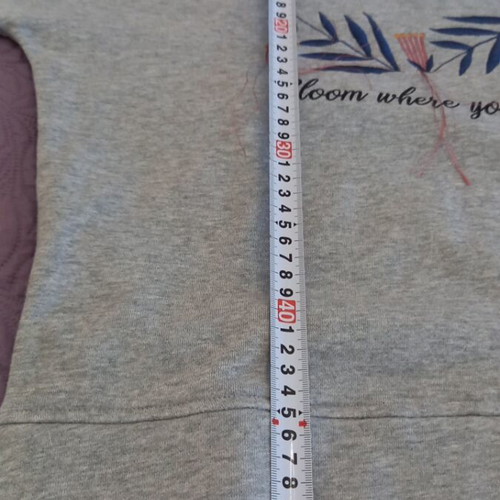 Zuiki sweatshirt like new, grey, sizes M and L