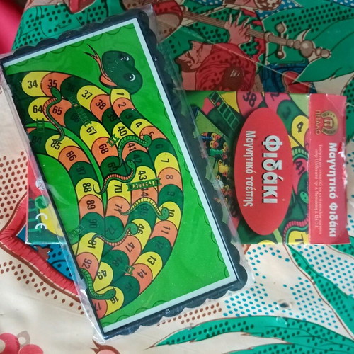 Pocket board games used, vintage set of 6 pieces