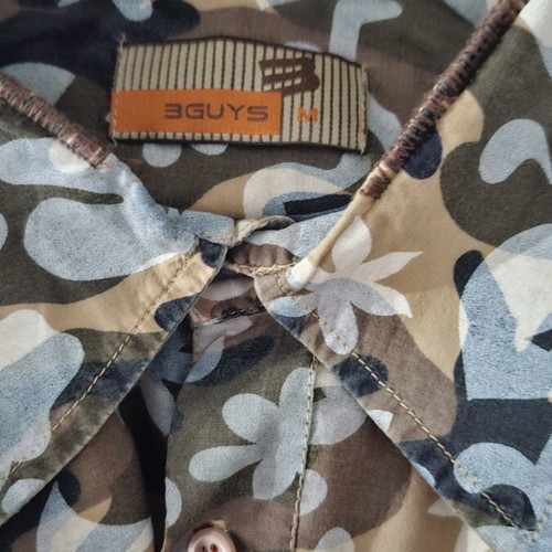 3Guys Short Sleeve Shirt M like new, beige and brown