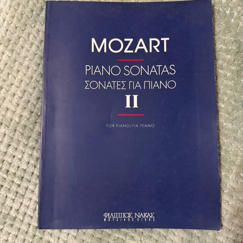 Mozart Piano Sonatas Sheet Music in Very Good Condition