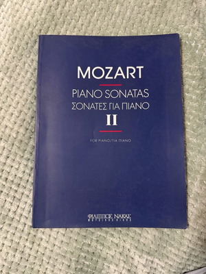 Mozart Piano Sonatas Sheet Music in Very Good Condition