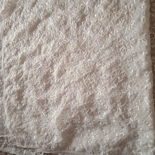 Set of 2 tablecloths used with beautiful design