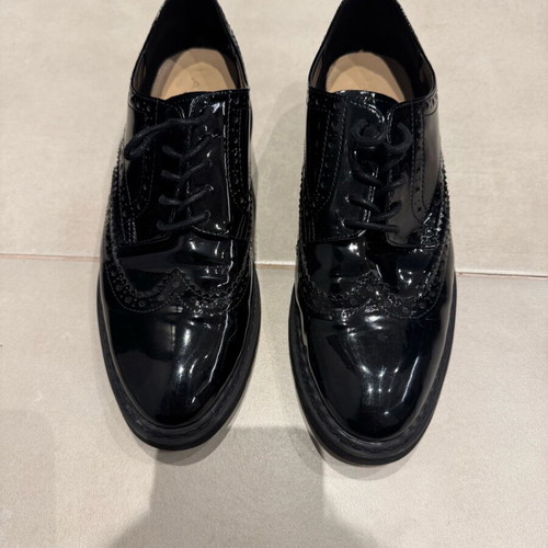 Aldo women's black patent leather shoes like new, size 39