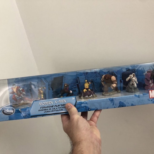 X-Men Figurine Playset Disney Store with 7 Figures New