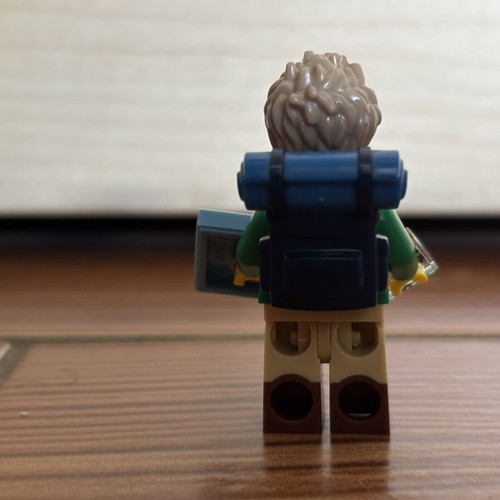 Hiker Lego CMF Series 16 minifigure complete set with accessories