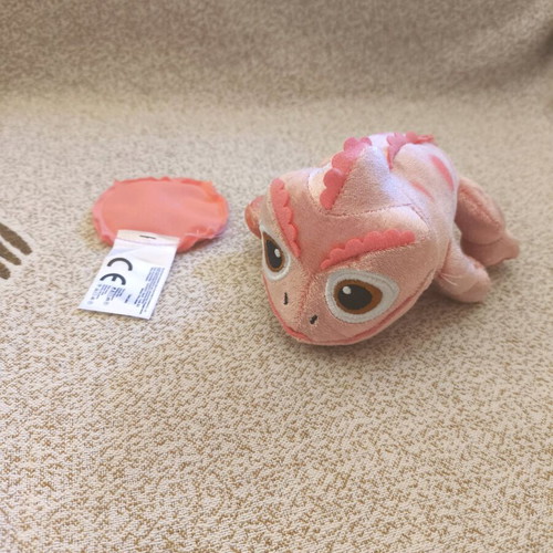 Shoulder Pals Pascal pink Rapunzel Disney new plush toy with magnet