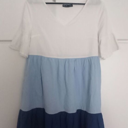 Shein short dress new with blue and white shades, size S
