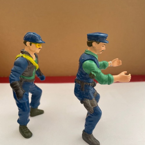 Special Force Sungold pack of 2 figures like new, 1980s