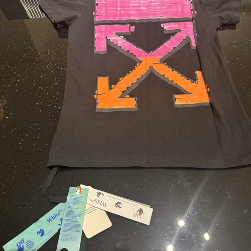 Off-White T-shirt new, unisex size small, black
