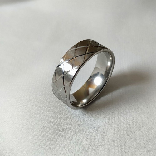 Steel men's ring with shapes new, diameter 23 cm