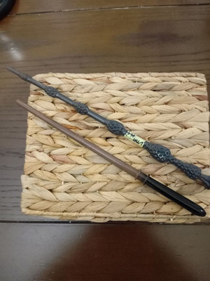 Plastic magic wands like new, set of 2