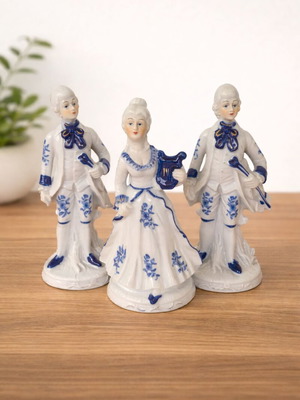 Vintage musical trio figurines 21 cm tall, like new