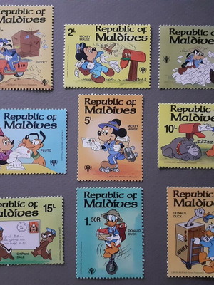 Σετ 9 γραμματοσήμων Maldives Disney Postal Scenes MNH 1979