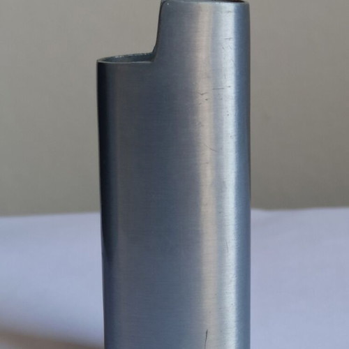 Winston collectible metal lighter case like new