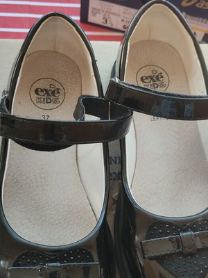 Exe Kids patent leather shoes size 37 like new, black