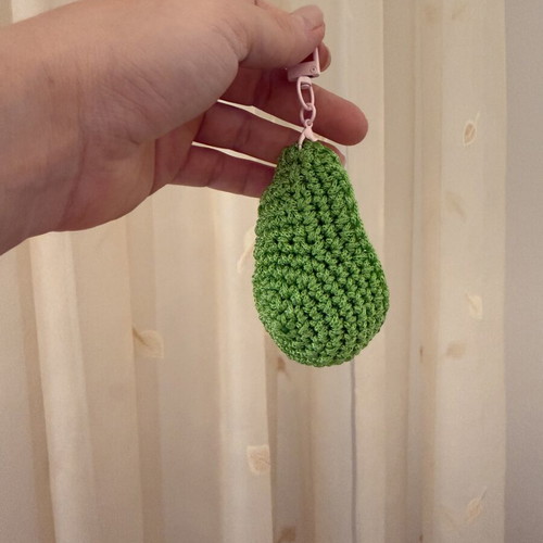 Avocado keychain handmade, new, beige and green