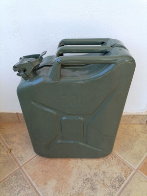 Metal fuel canister 20 lt like new