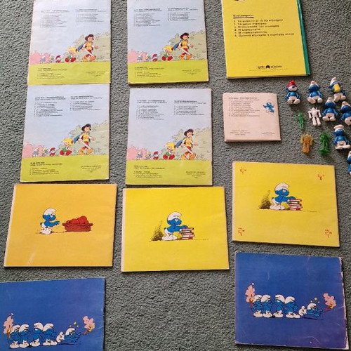 Smurfs books used, pack of 11, 1980s with Peyo figures