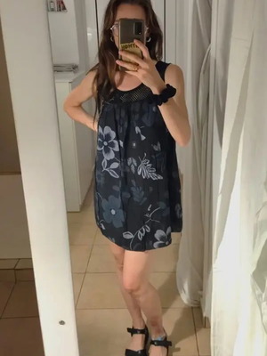 Mini floral dress black like new, chest knit detail, size M