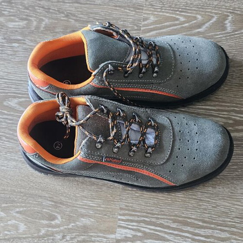 Galaxy A138 Safety Shoes like new, size 44, grey
