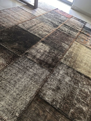 Handmade wool patchwork rug like new, black gray, 1.68 x 2.40 m