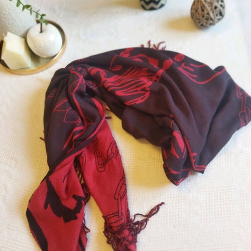 Diesel scarf collectible like new, brown and red