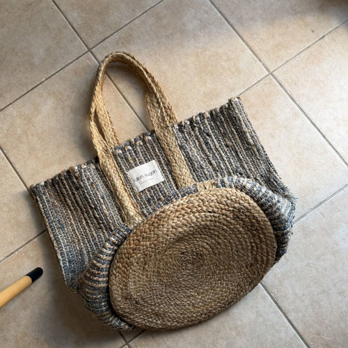 Fullah Sugah large beach bag like new