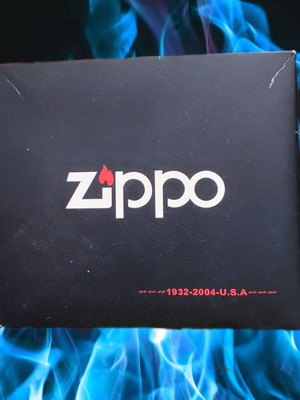 Zippo set used