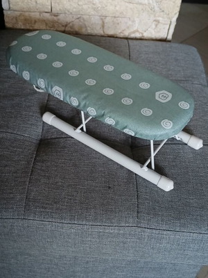 Small ironing board for sleeves new, 26cm x 10cm