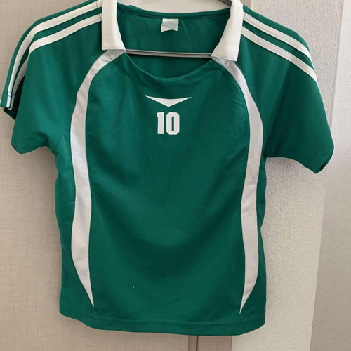 Paiktaras children's football kit green number 10 like new