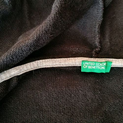 Benetton jacket with hood like new, black, size 11-12