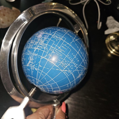 Globe decoration used, very good condition