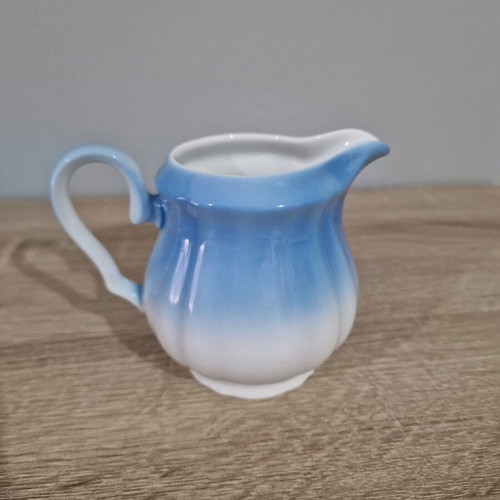 Elite France porcelain milk jug like new, blue and white, 9 cm